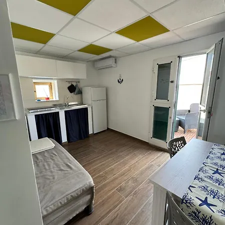 Mareluna Bed & Breakfast *